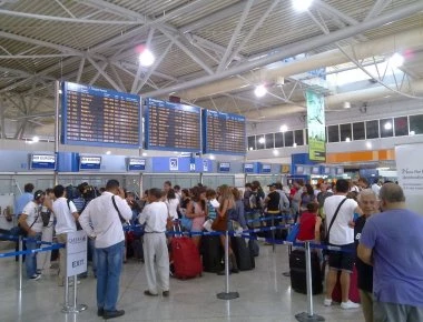 Συναγερμός στο Ελ. Βενιζέλος -Καπνός σε πιλοτήριο αεροσκάφους